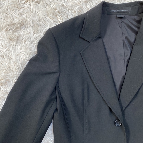 🎉HP🎉 Express Two Button Blazer 💗 Black - Picture 9 of 16